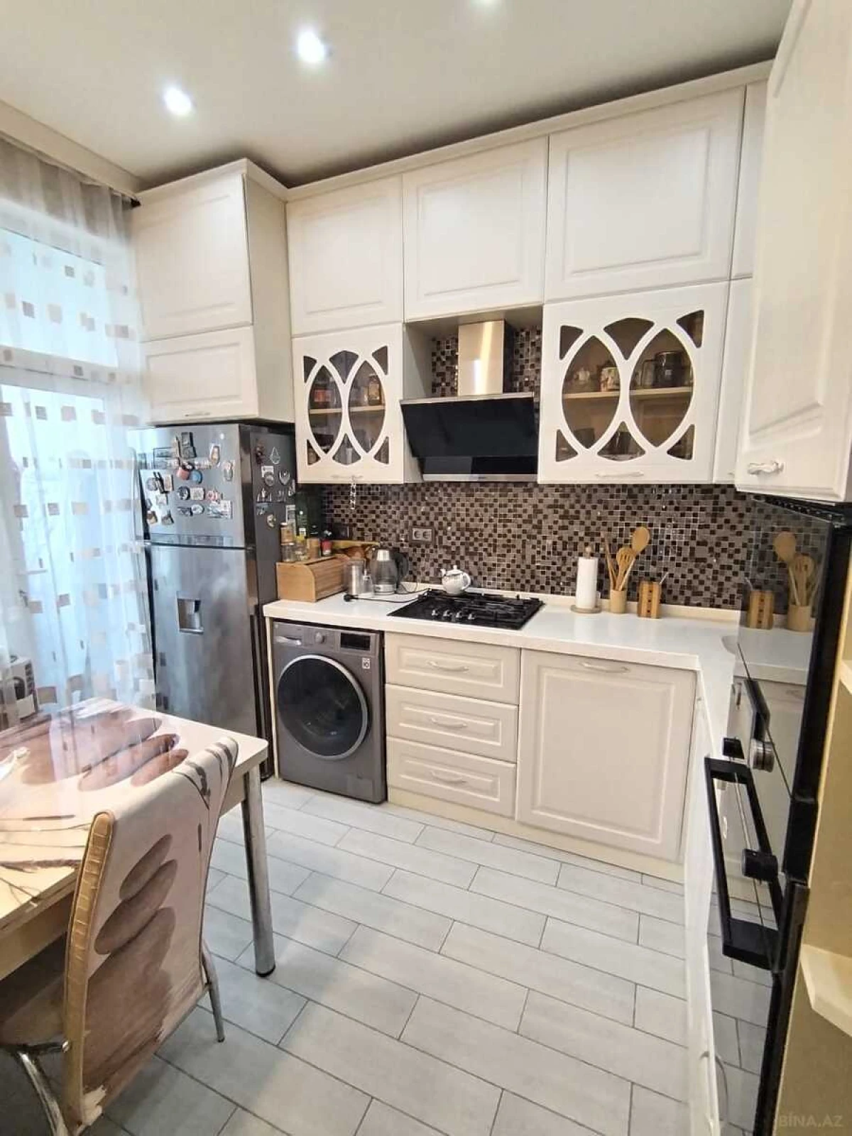 Satılır 2 otaqlı mənzil 74 m²