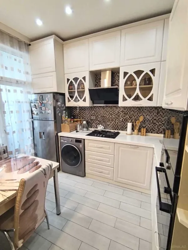 Satılır 2 otaqlı mənzil 74 m²