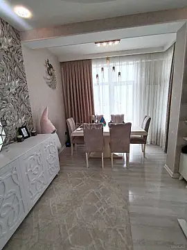 Satılır 2 otaqlı mənzil 74 m²