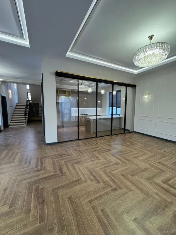 Satılır 5 otaqlı həyət evi 360 m²