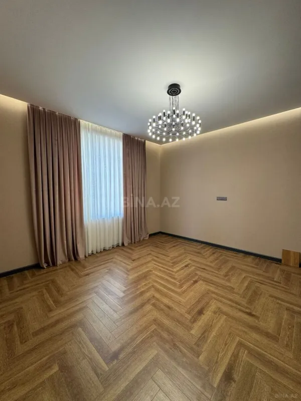 Satılır 5 otaqlı həyət evi 360 m²