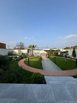 Satılır 5 otaqlı həyət evi 360 m²