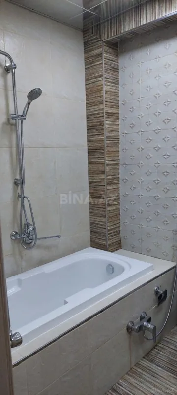 Satılır 3 otaqlı mənzil 101 m²