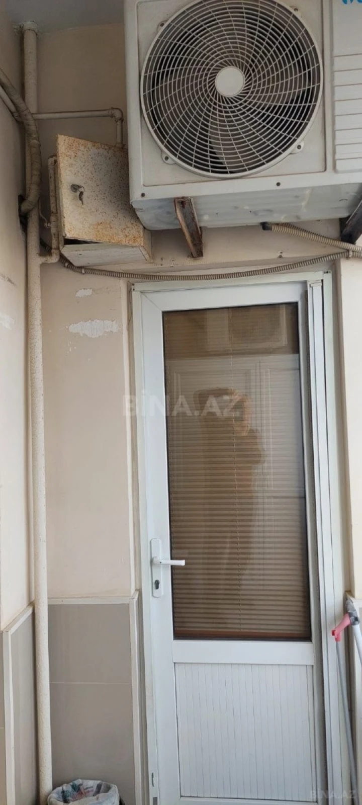 Satılır 3 otaqlı mənzil 101 m²