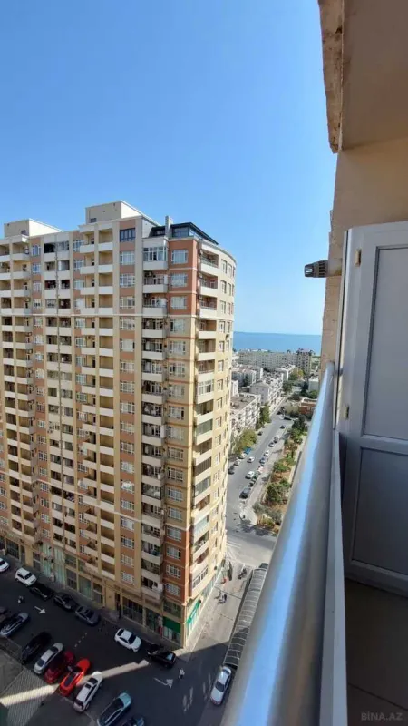 Satılır 3 otaqlı mənzil 101 m²