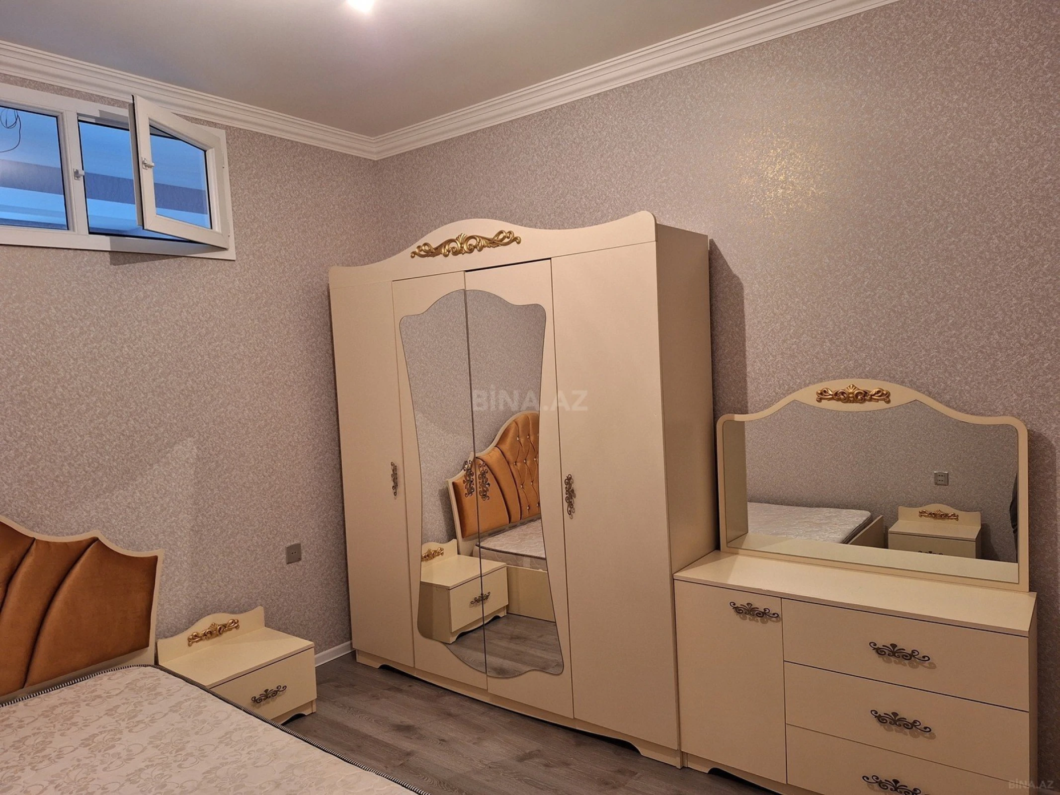Satılır 3 otaqlı mənzil 60 m²