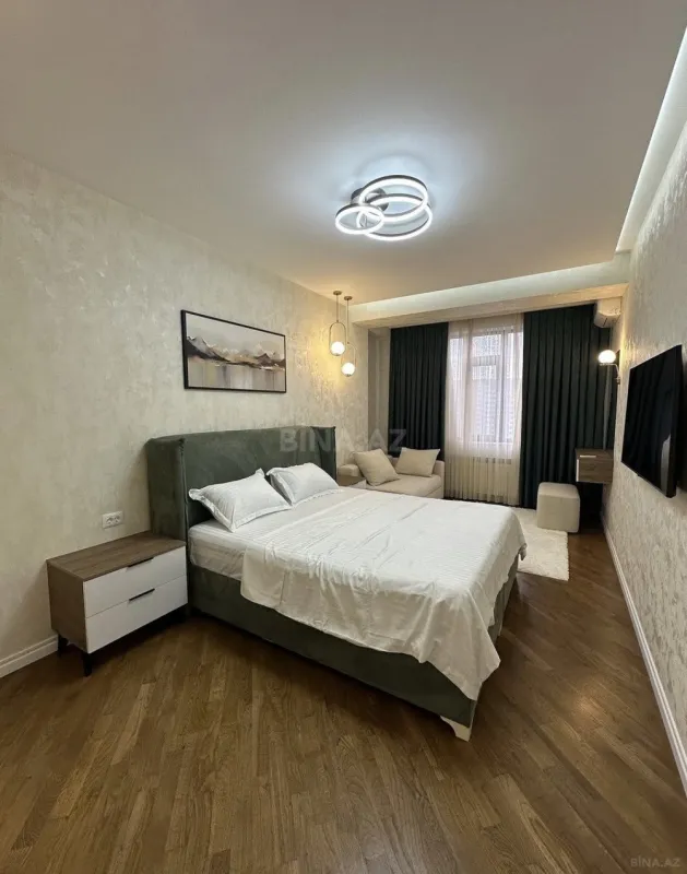 Satılır 3 otaqlı mənzil 127 m²