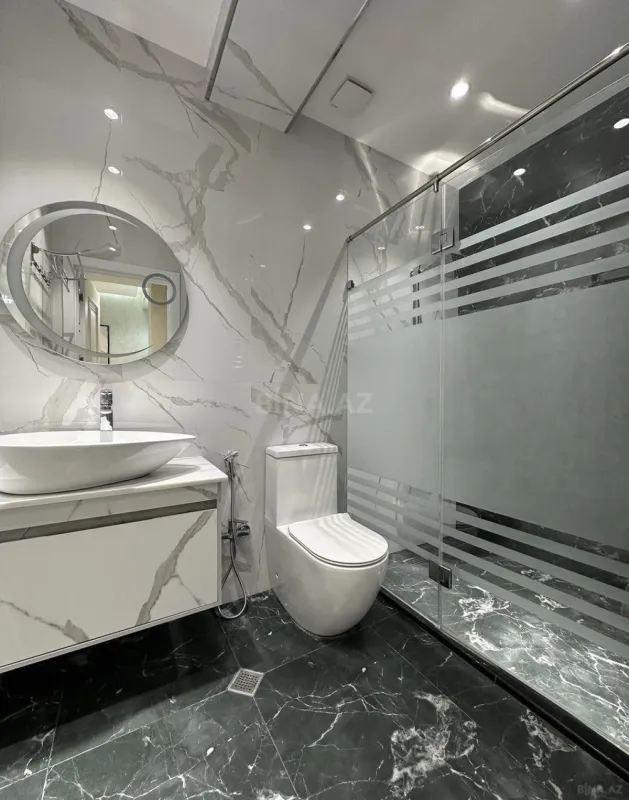 Satılır 3 otaqlı mənzil 127 m²