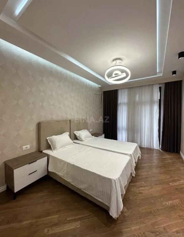Satılır 3 otaqlı mənzil 127 m²