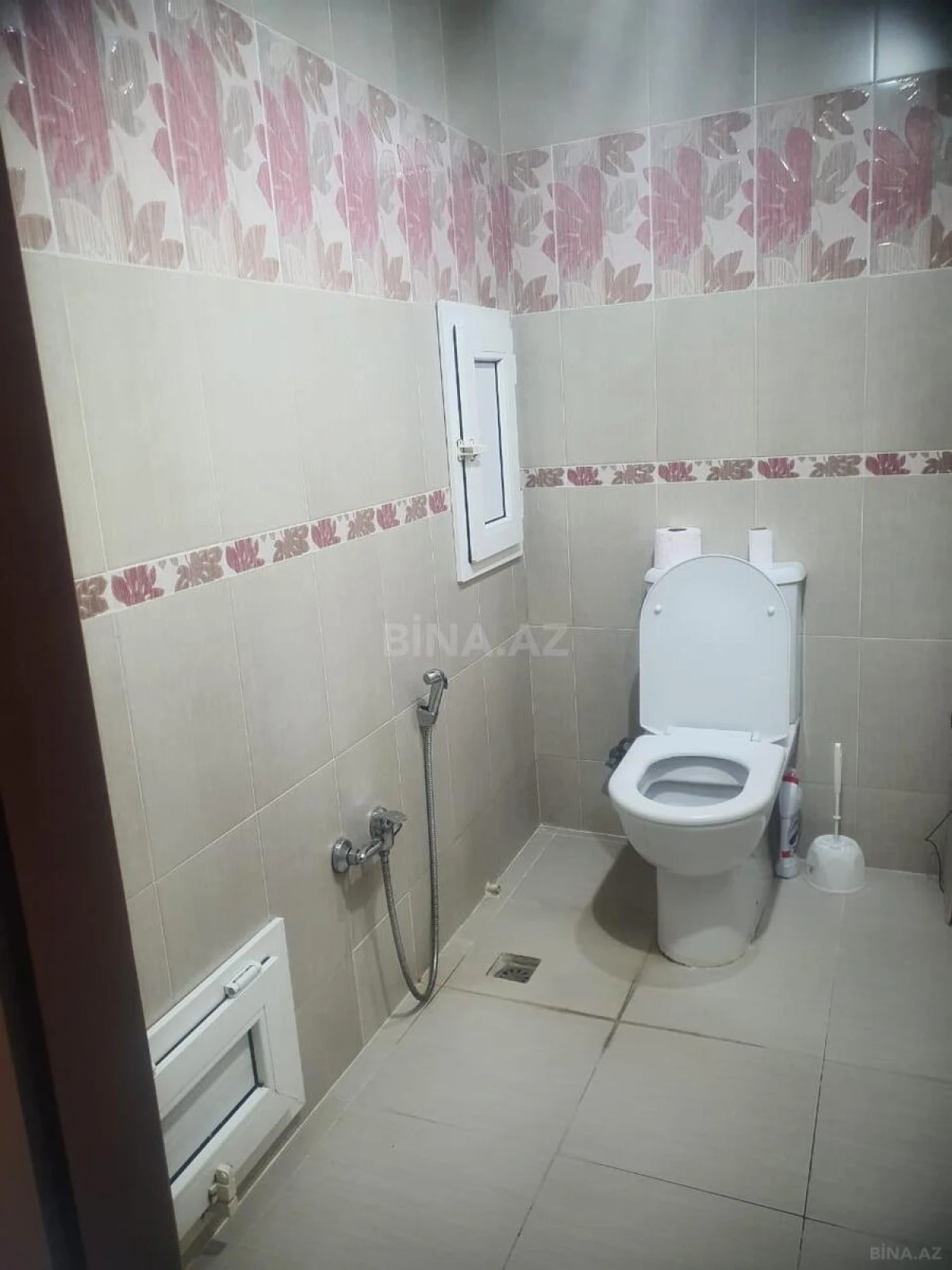 Kirayə verilir 2 otaqlı mənzil 95 m²