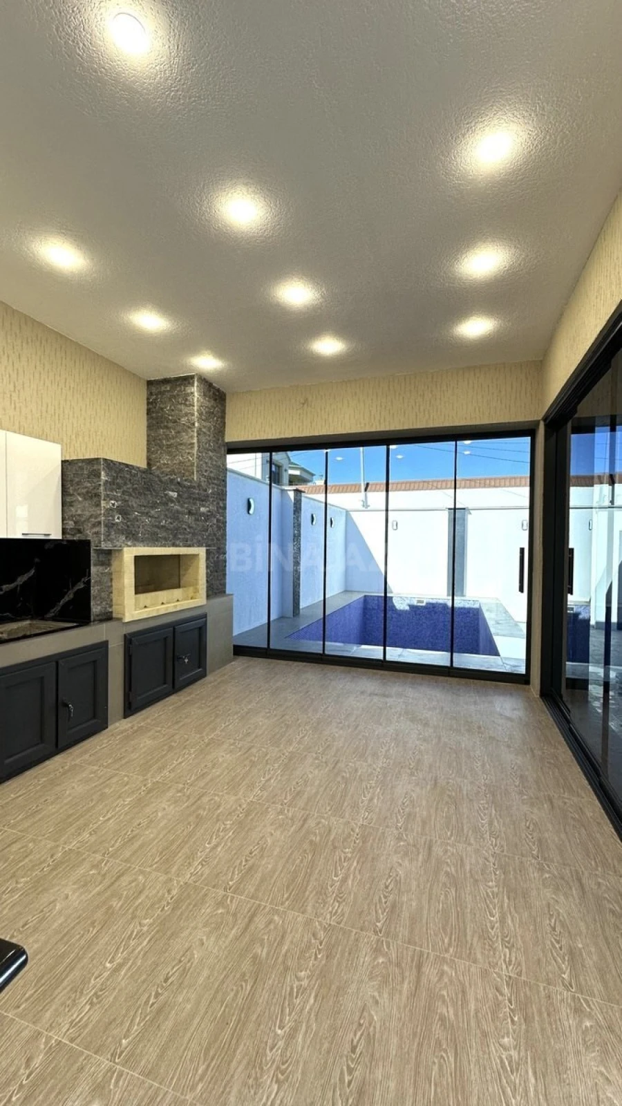 Satılır 4 otaqlı həyət evi 150 m²