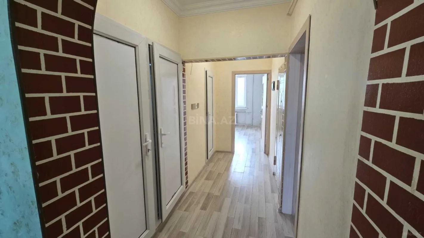 Satılır 2 otaqlı mənzil 65 m²