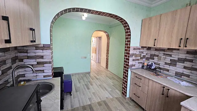 Satılır 2 otaqlı mənzil 65 m²