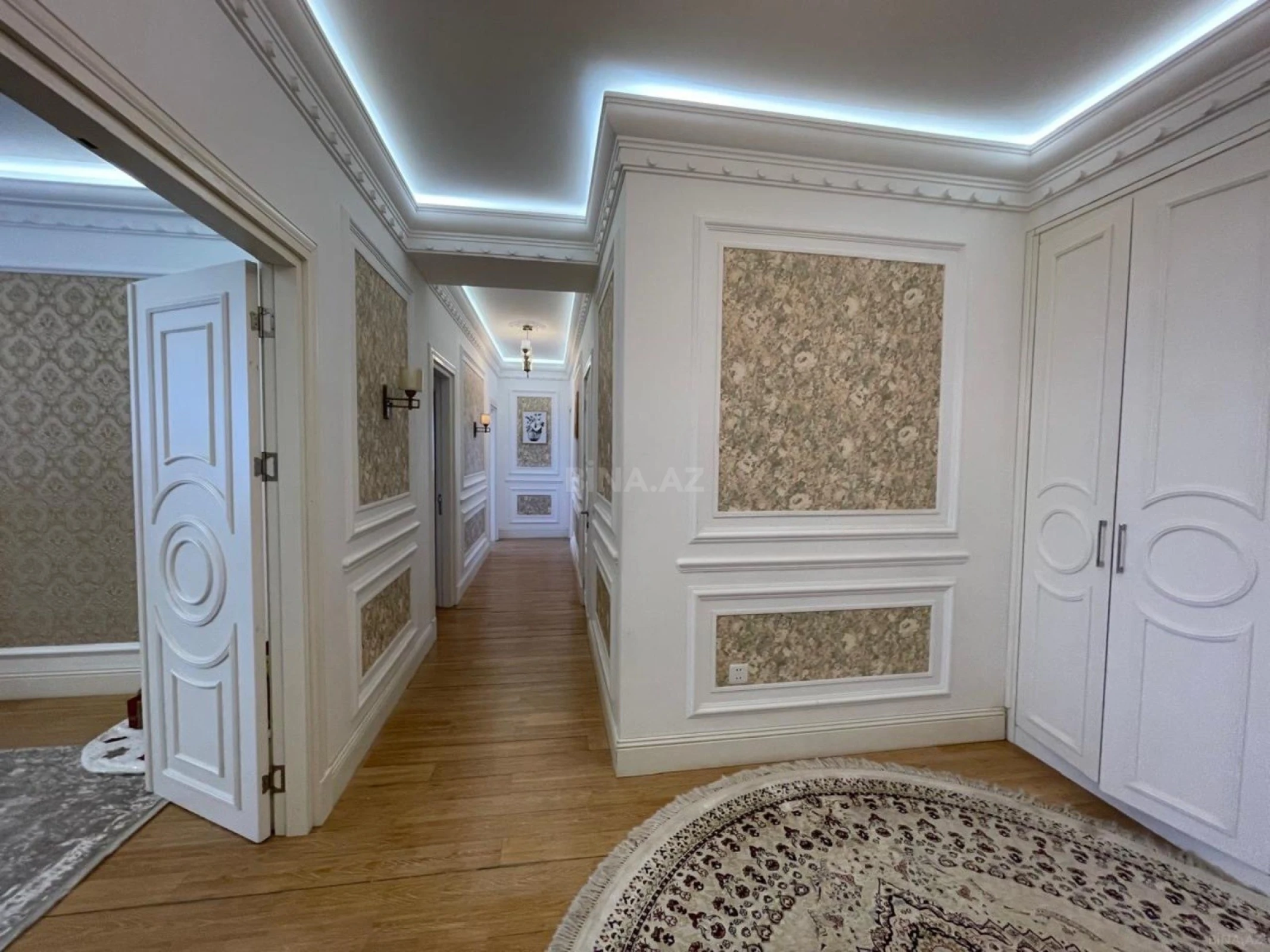 Satılır 3 otaqlı mənzil 138 m²
