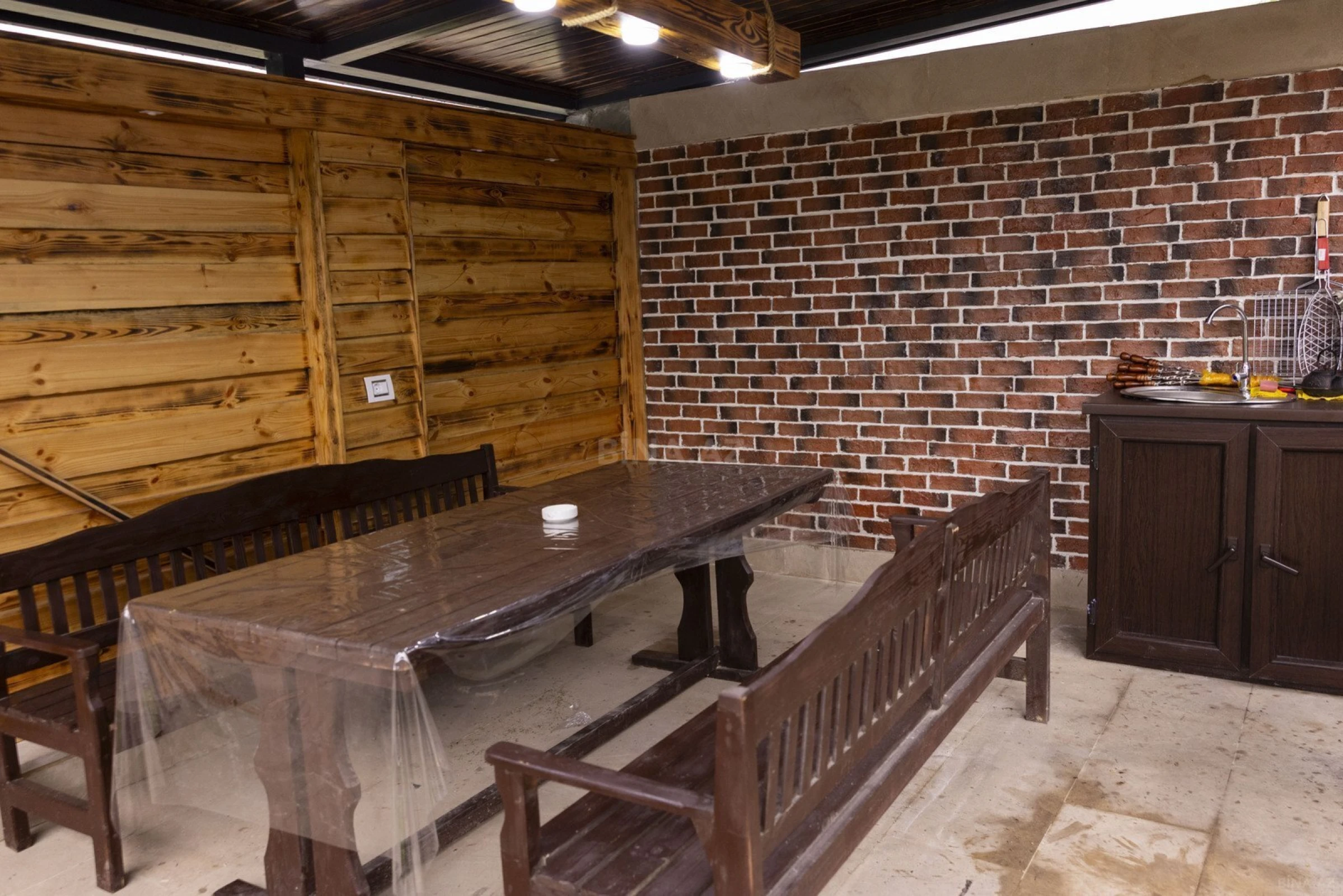 Kirayə verilir 4 otaqlı həyət evi 85 m²