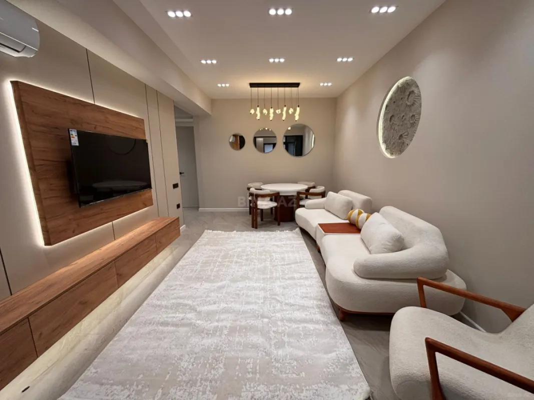 Kirayə verilir 2 otaqlı mənzil 75 m²