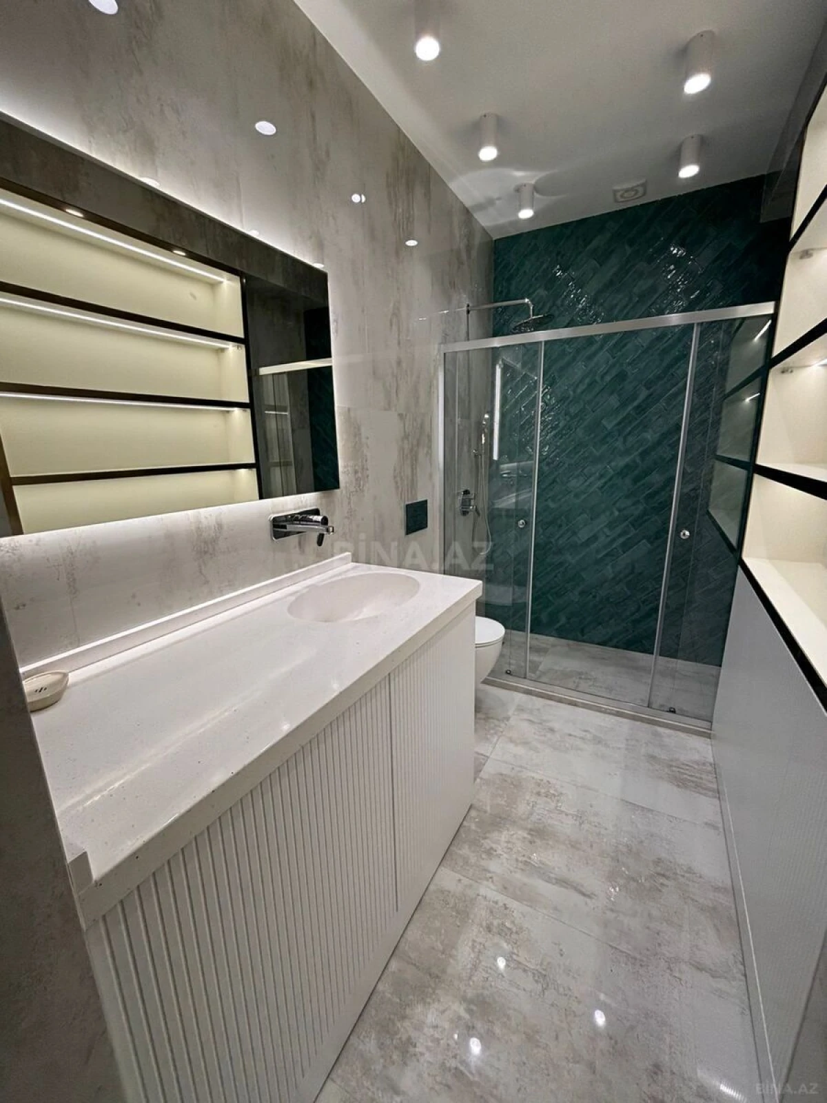 Kirayə verilir 2 otaqlı mənzil 75 m²