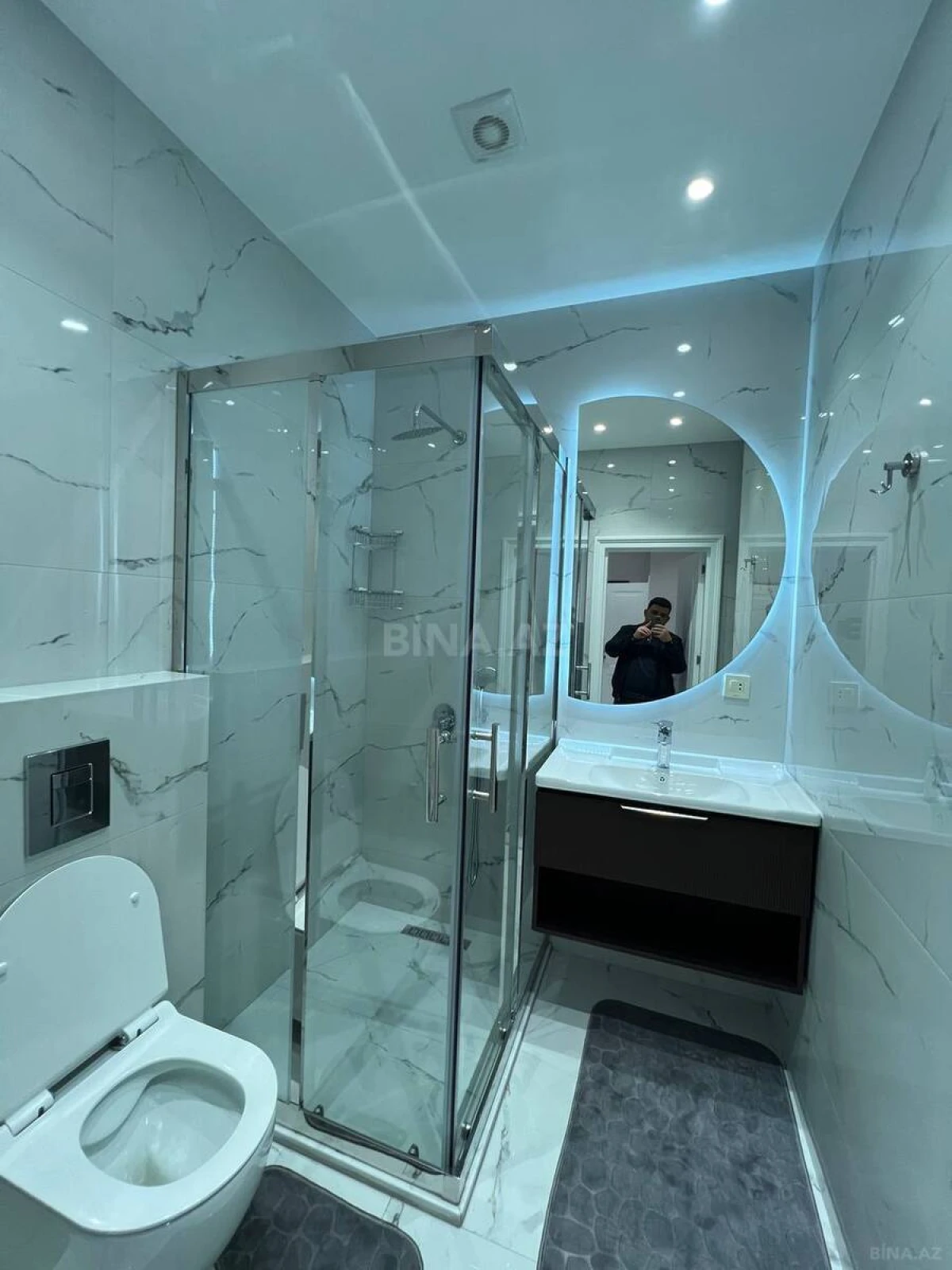 Kirayə verilir 3 otaqlı mənzil 170 m²