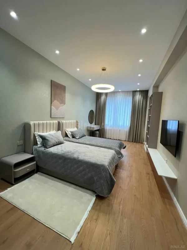 Kirayə verilir 3 otaqlı mənzil 170 m²