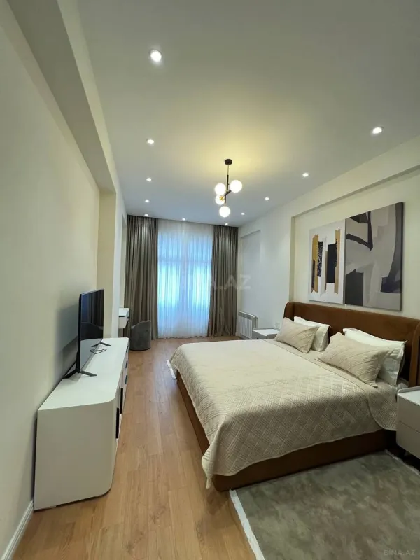 Kirayə verilir 3 otaqlı mənzil 170 m²