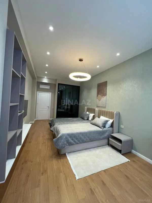 Kirayə verilir 3 otaqlı mənzil 170 m²