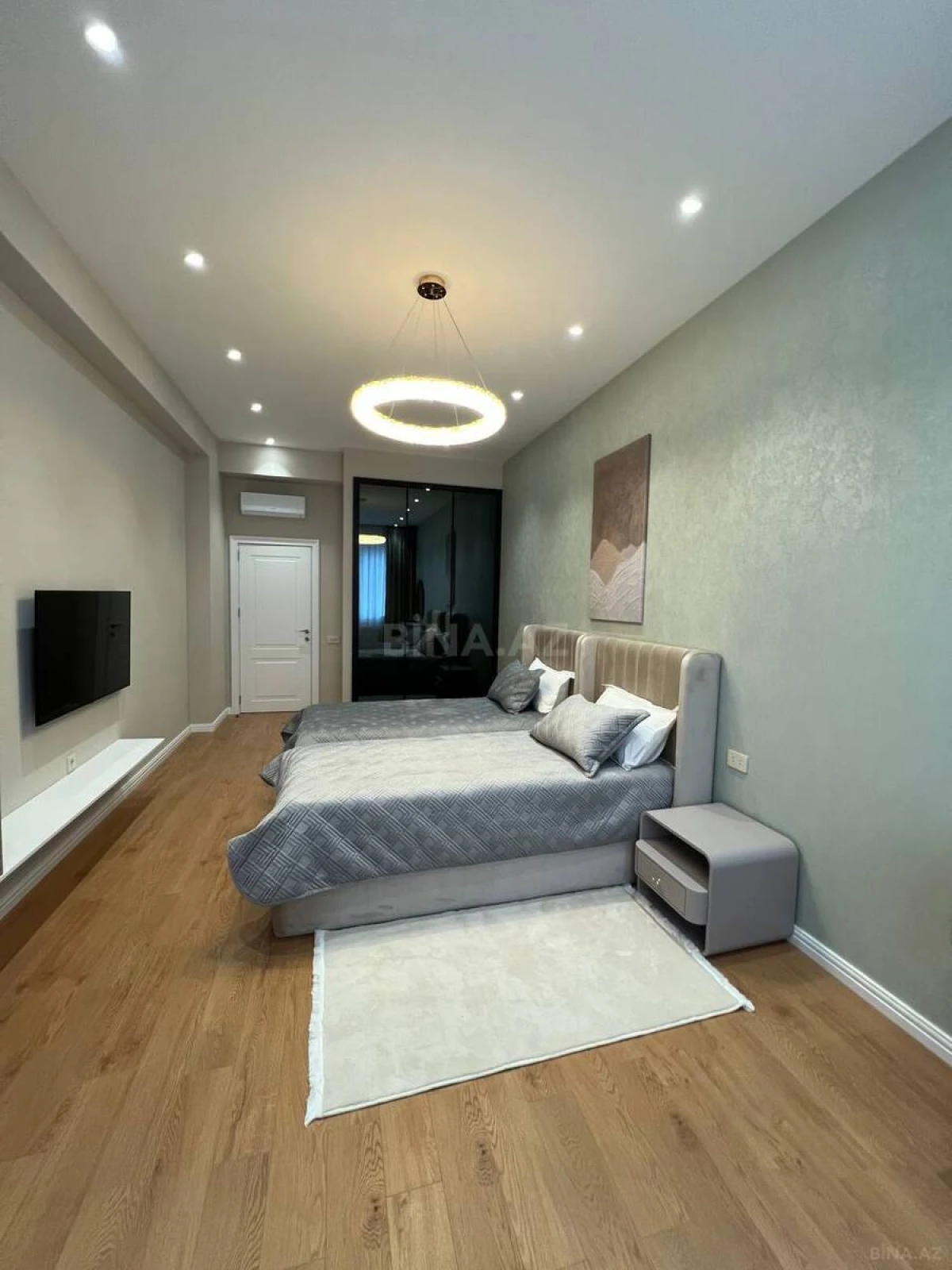 Kirayə verilir 3 otaqlı mənzil 170 m²