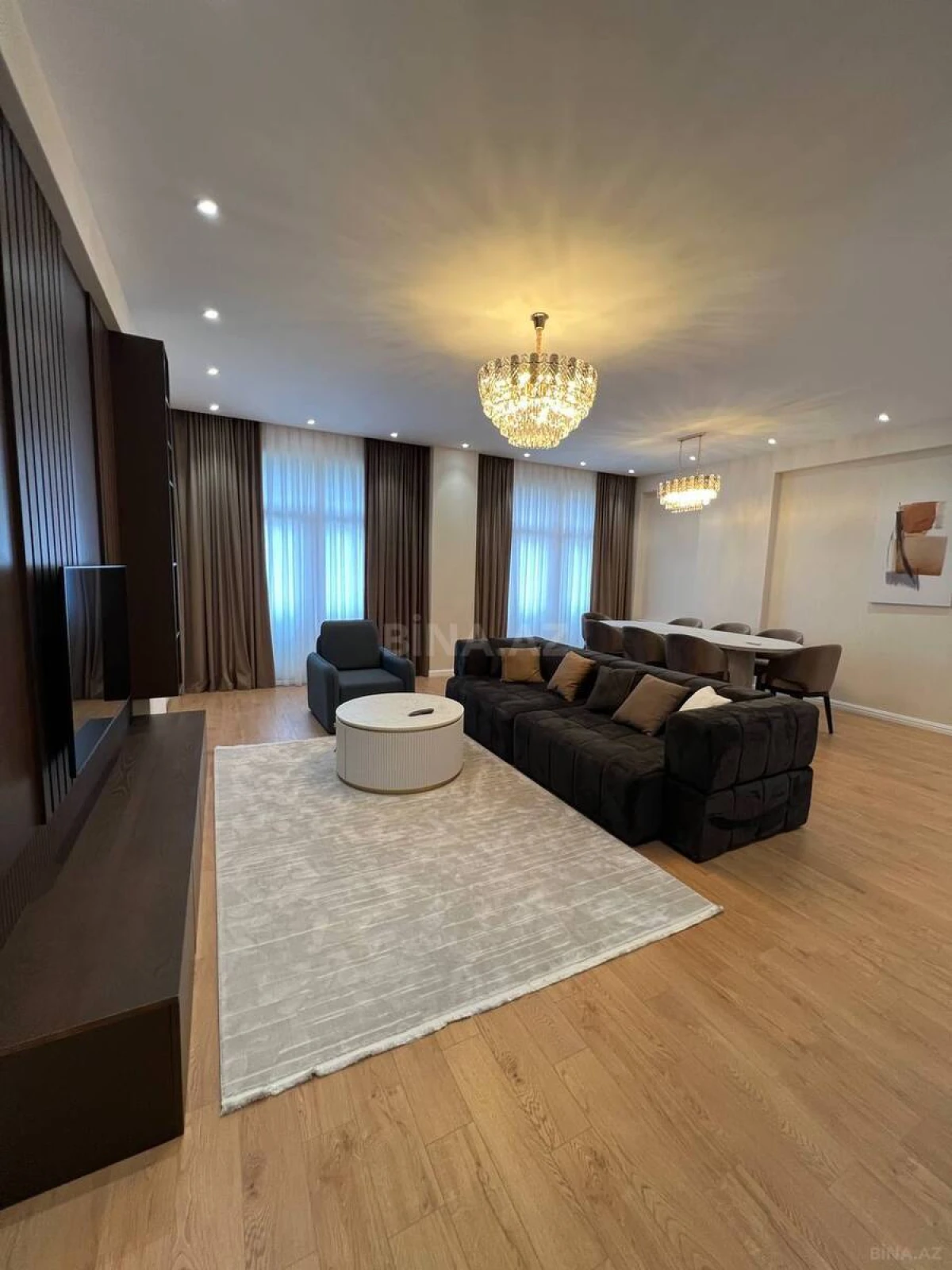 Kirayə verilir 3 otaqlı mənzil 170 m²