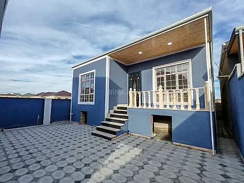 Satılır 3 otaqlı həyət evi 100 m² — Bakı 3 otaq 100.00 m²