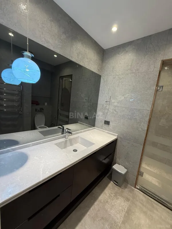Satılır 3 otaqlı mənzil 103.5 m²