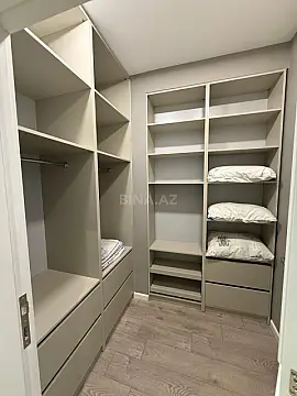 Satılır 3 otaqlı mənzil 103.5 m²