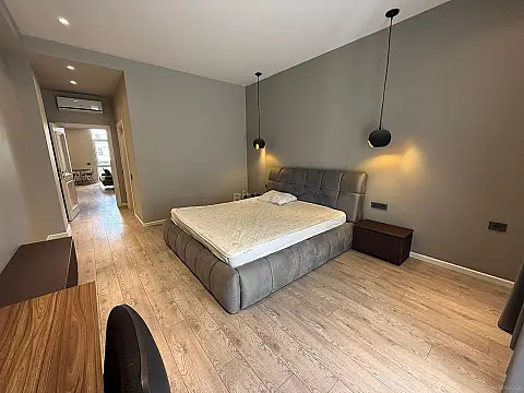 Satılır 3 otaqlı mənzil 103.5 m²