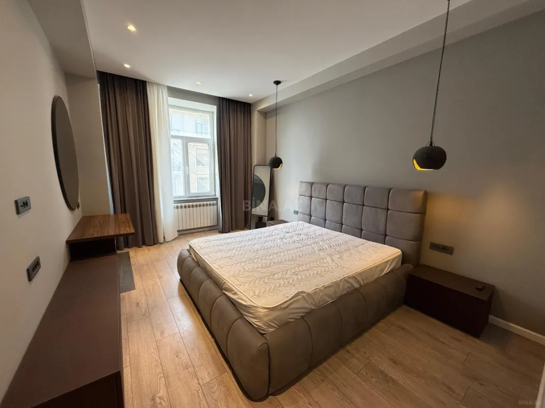Satılır 3 otaqlı mənzil 103.5 m²