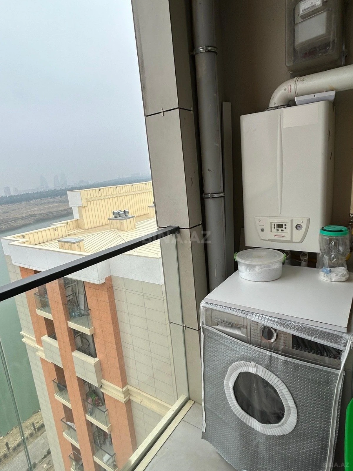 Satılır 3 otaqlı mənzil 85.7 m²