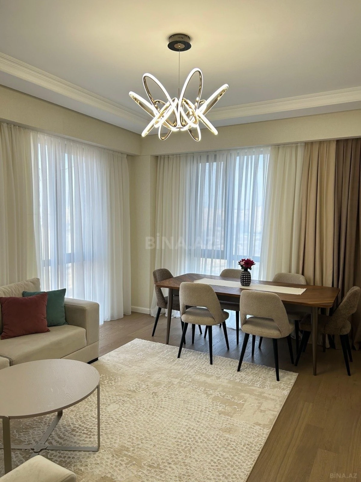 Satılır 3 otaqlı mənzil 85.7 m²
