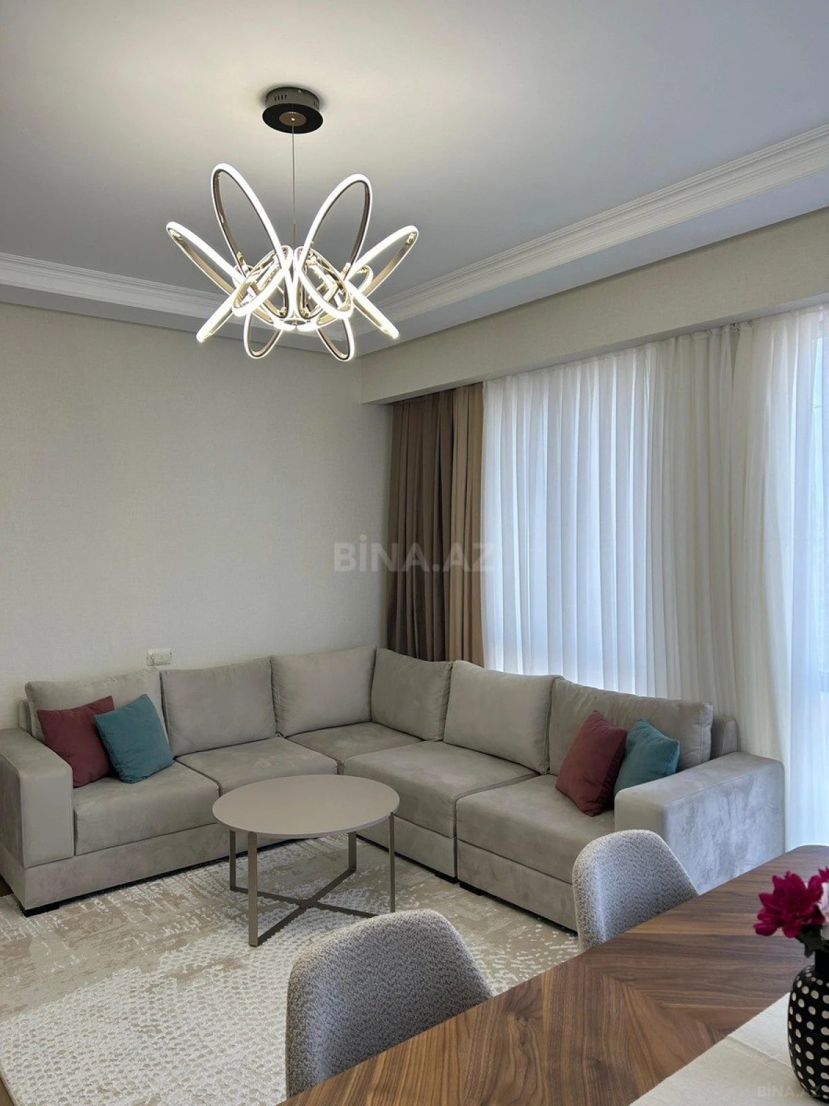 Satılır 3 otaqlı mənzil 85.7 m²