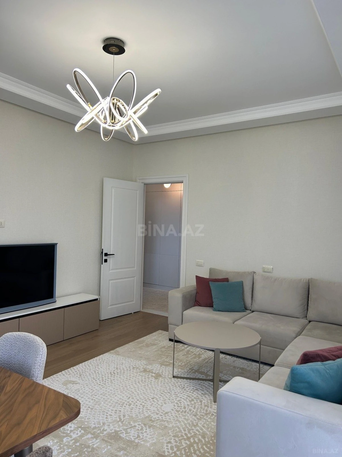 Satılır 3 otaqlı mənzil 85.7 m²