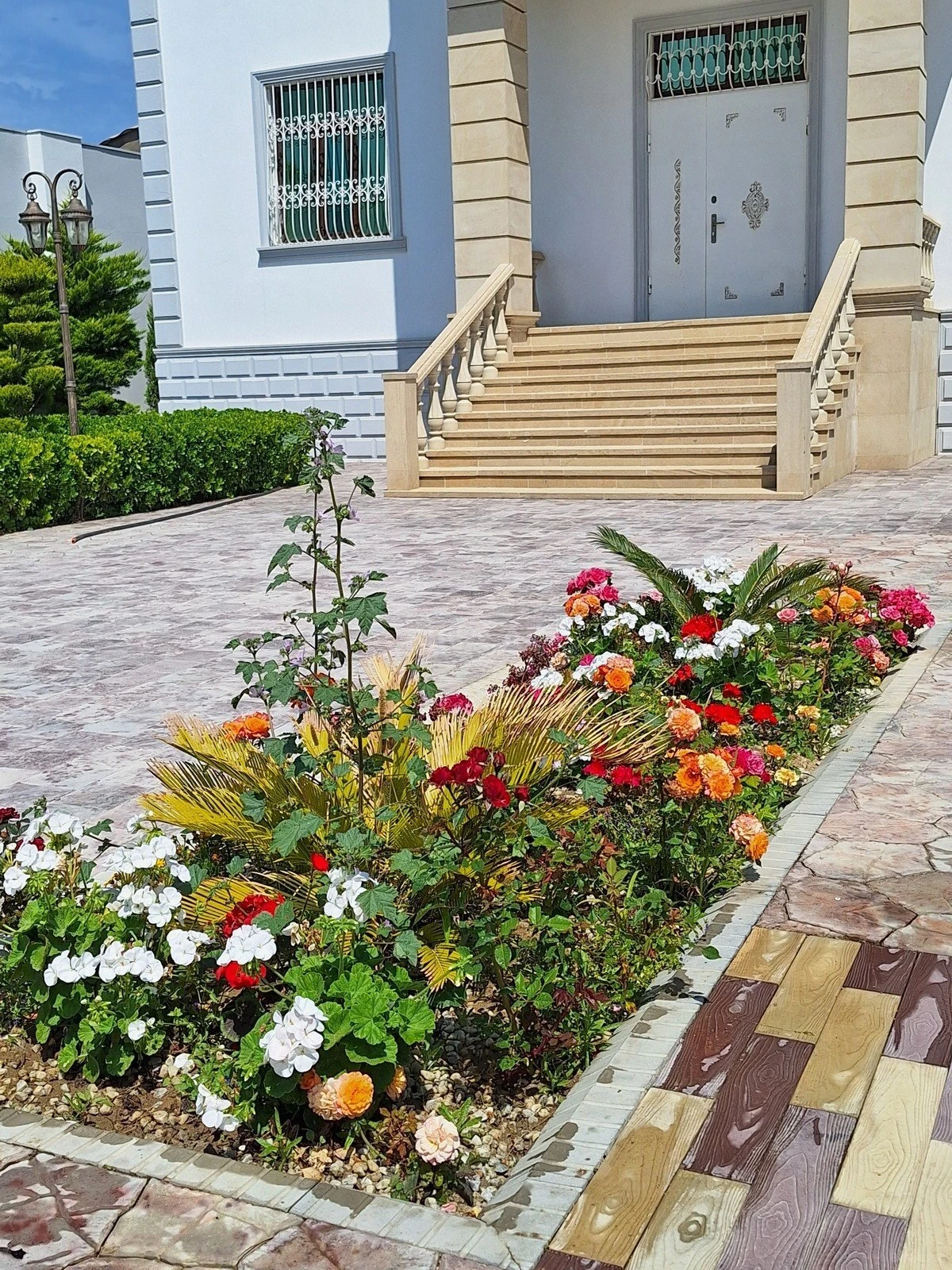 Satılır 7 otaqlı həyət evi 530 m²