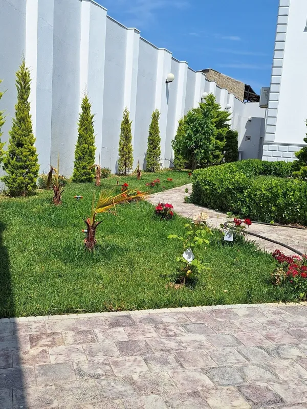 Satılır 7 otaqlı həyət evi 530 m²