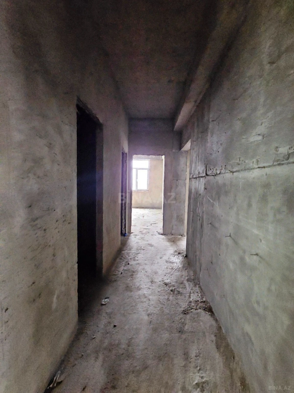 Satılır 3 otaqlı mənzil 103 m²