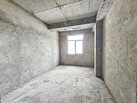 Satılır 3 otaqlı mənzil 103 m²