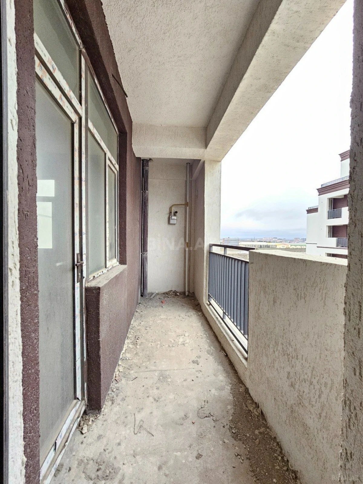 Satılır 3 otaqlı mənzil 103 m²