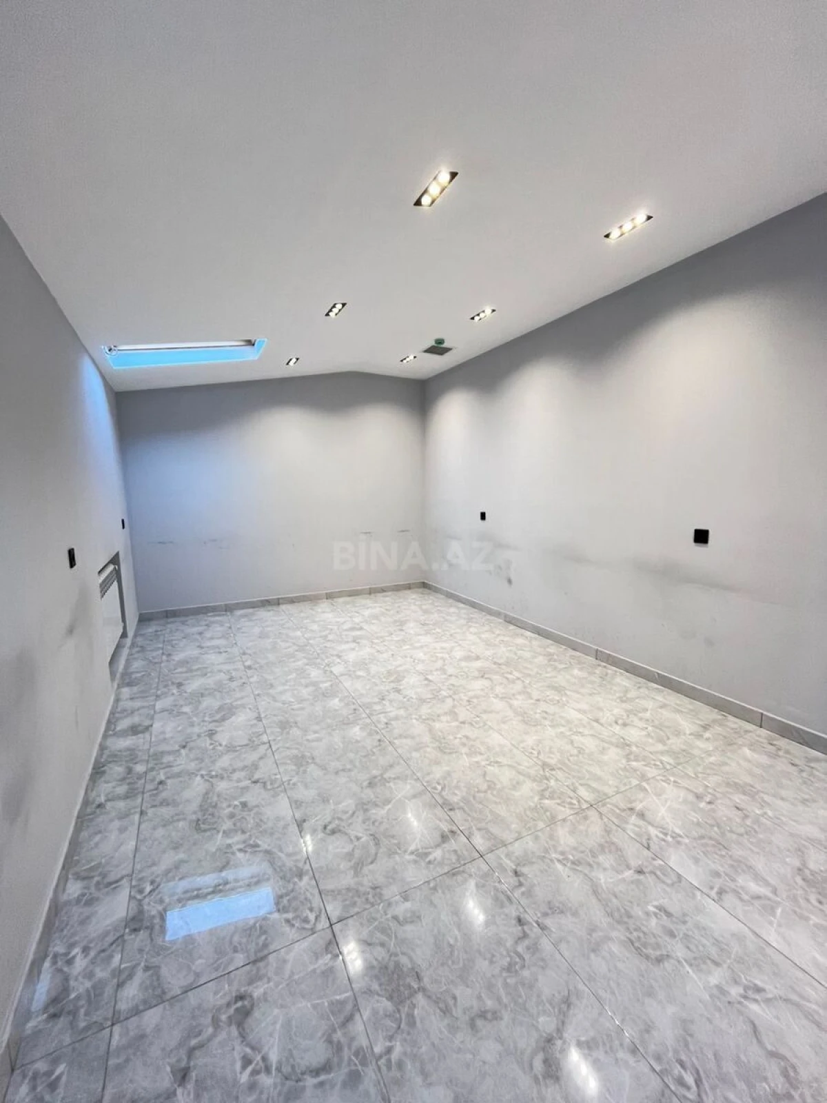 Kirayə verilir 1 otaqlı ofis 20 m²