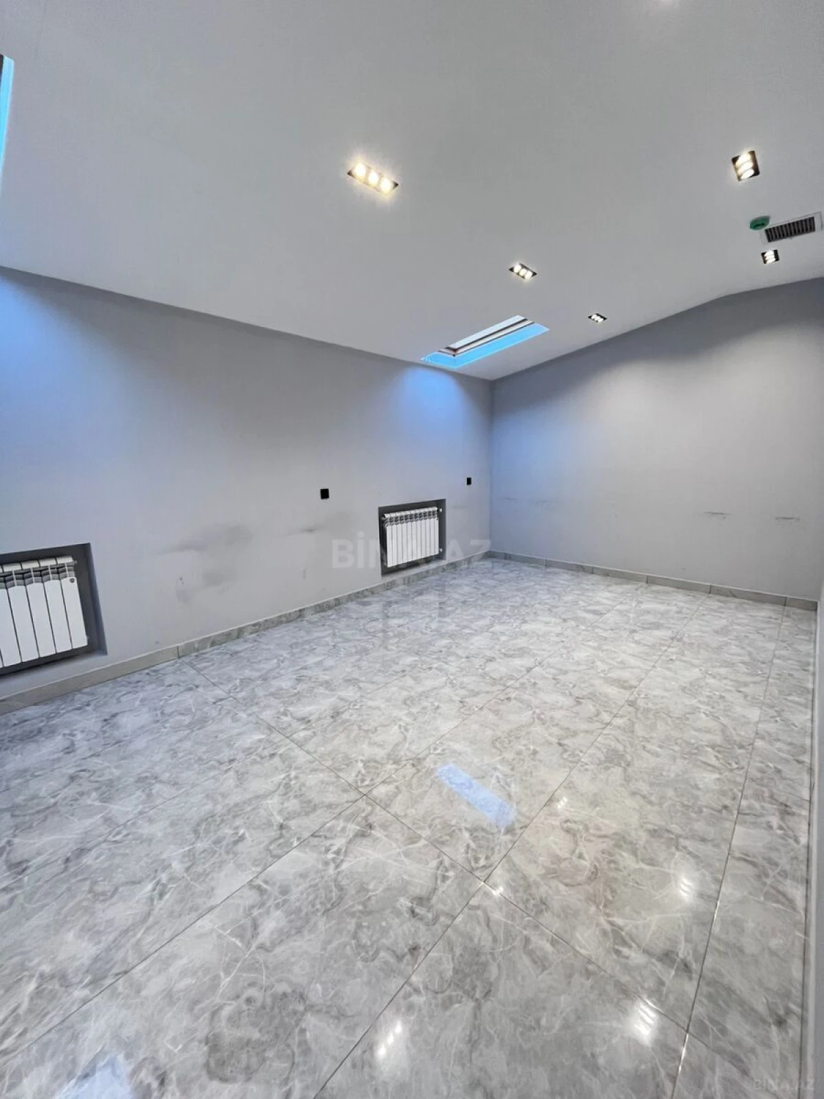 Kirayə verilir 1 otaqlı ofis 20 m²