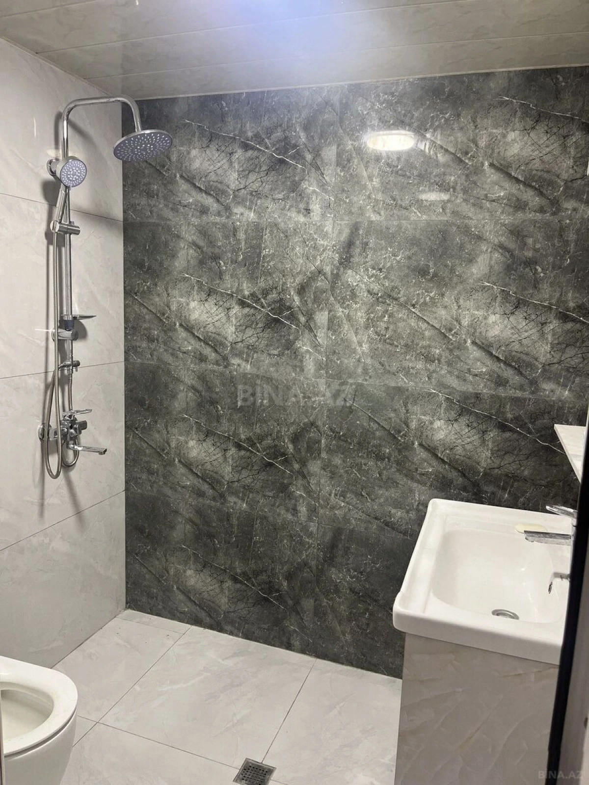 Kirayə verilir 1 otaqlı ofis 20 m²