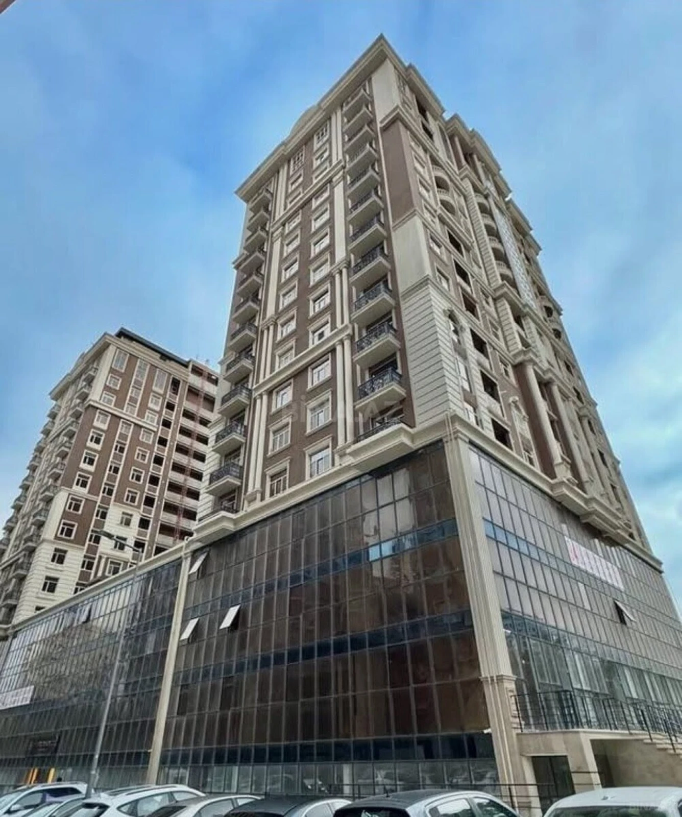 Satılır 2 otaqlı mənzil 56 m²