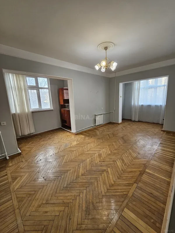 Satılır 1 otaqlı mənzil 55 m²