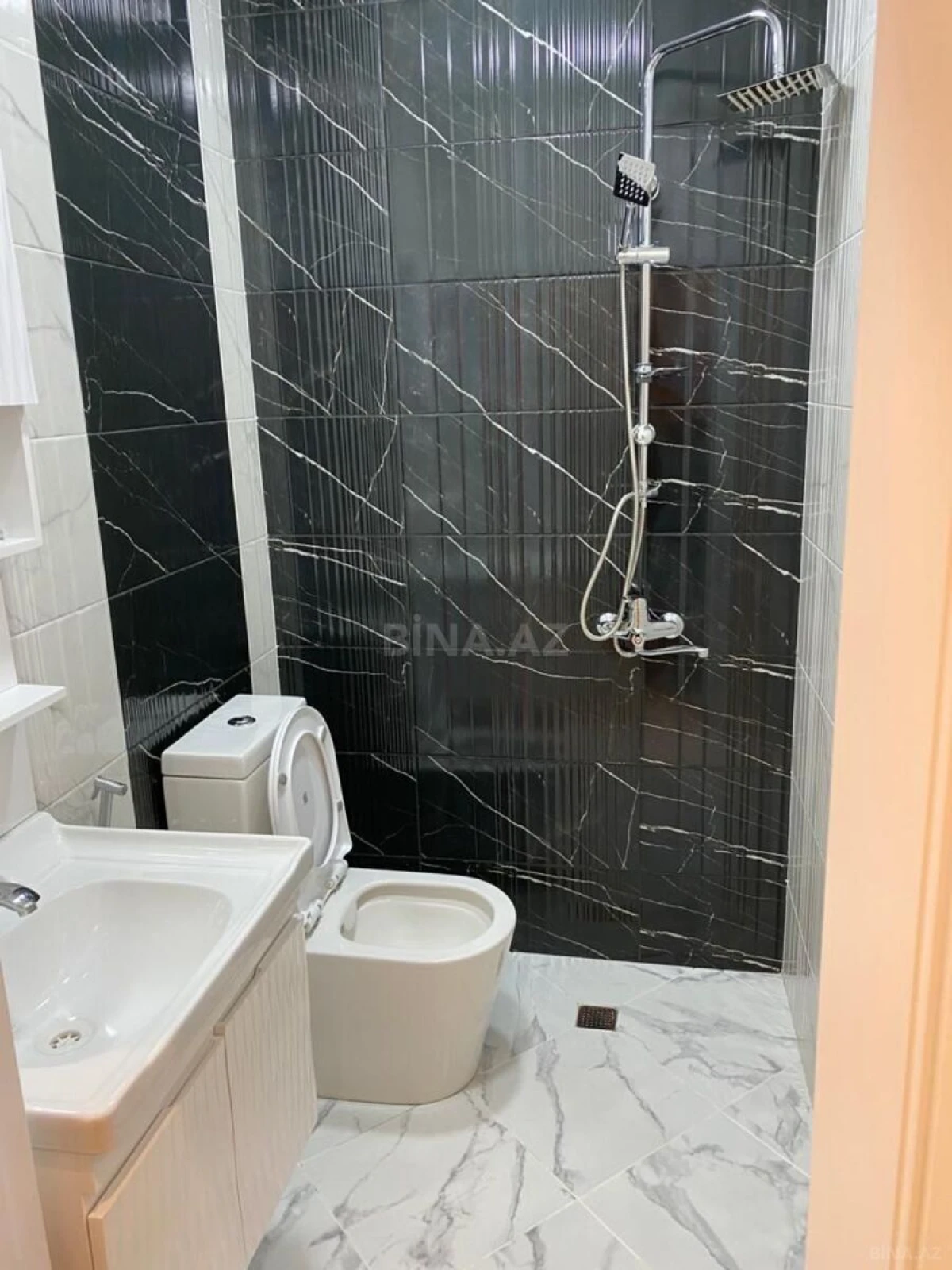 Kirayə verilir 2 otaqlı mənzil 55 m²