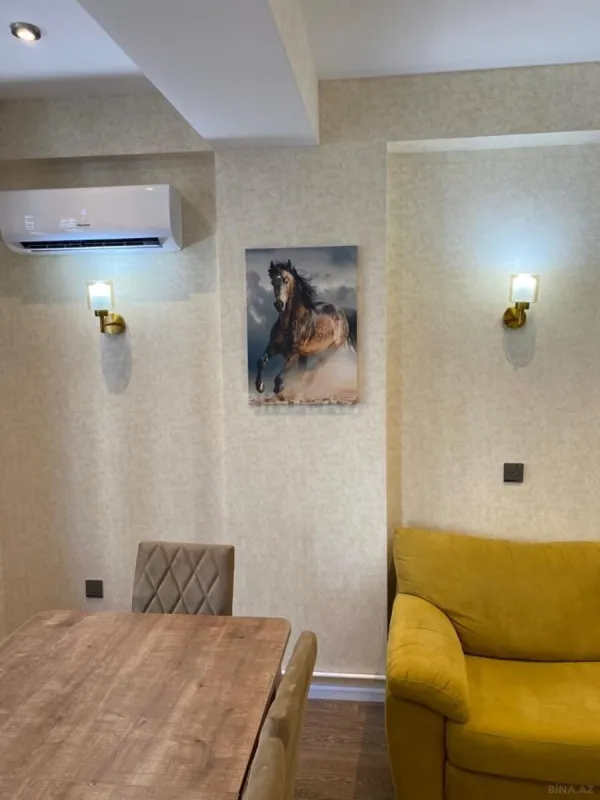 Kirayə verilir 2 otaqlı mənzil 55 m²