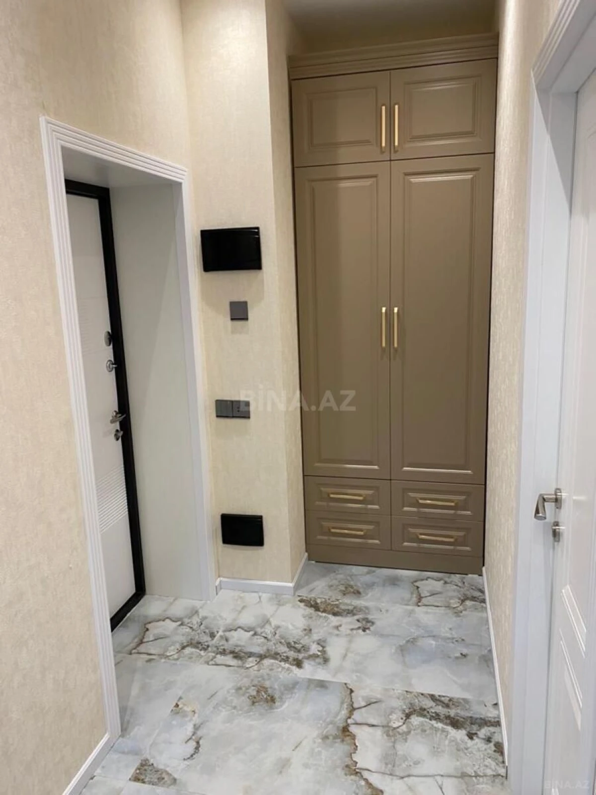 Kirayə verilir 2 otaqlı mənzil 55 m²