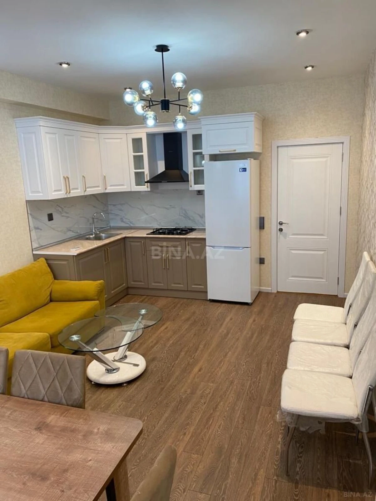 Kirayə verilir 2 otaqlı mənzil 55 m²